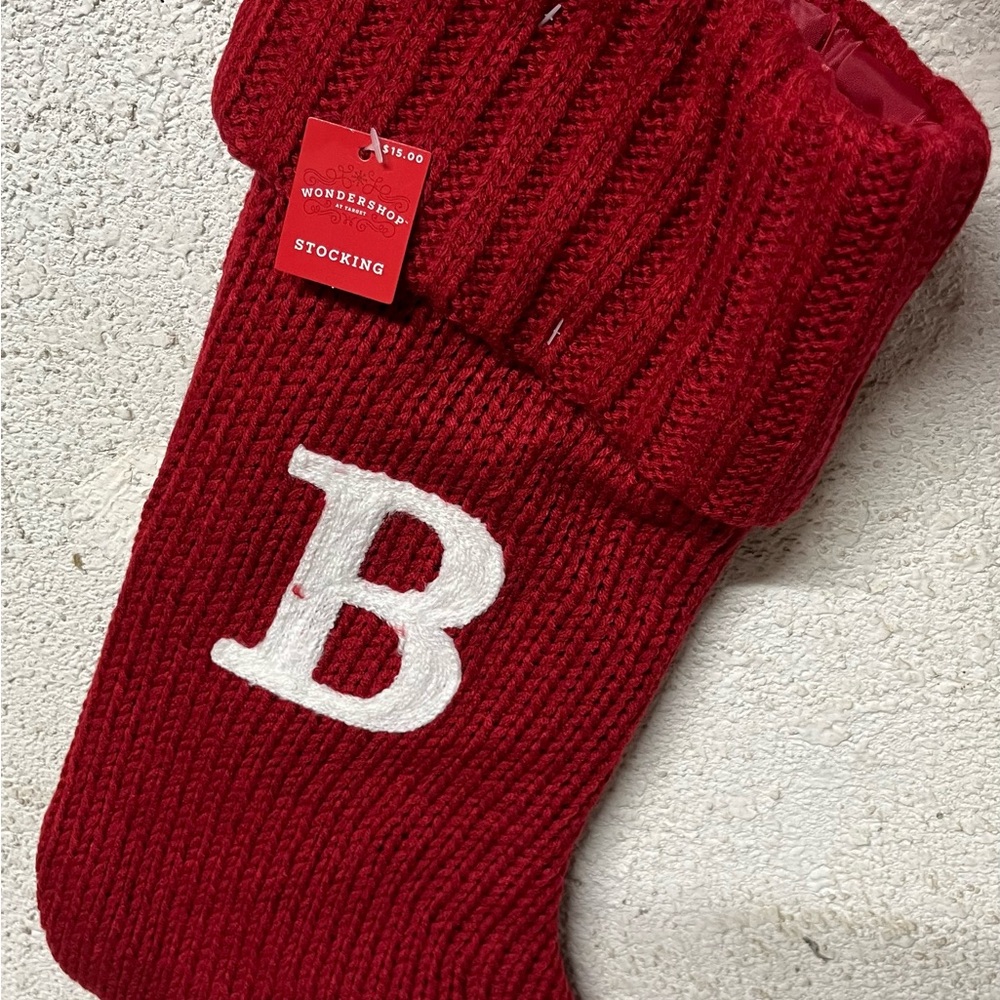 Wondershop stocking red with with B. Set of 4